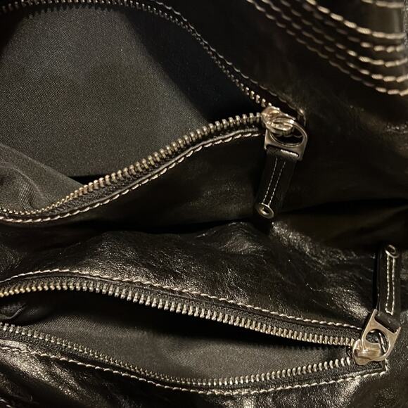 NWOT Tentazione Due Black Leather shoulder bag - Picture 3 of 4